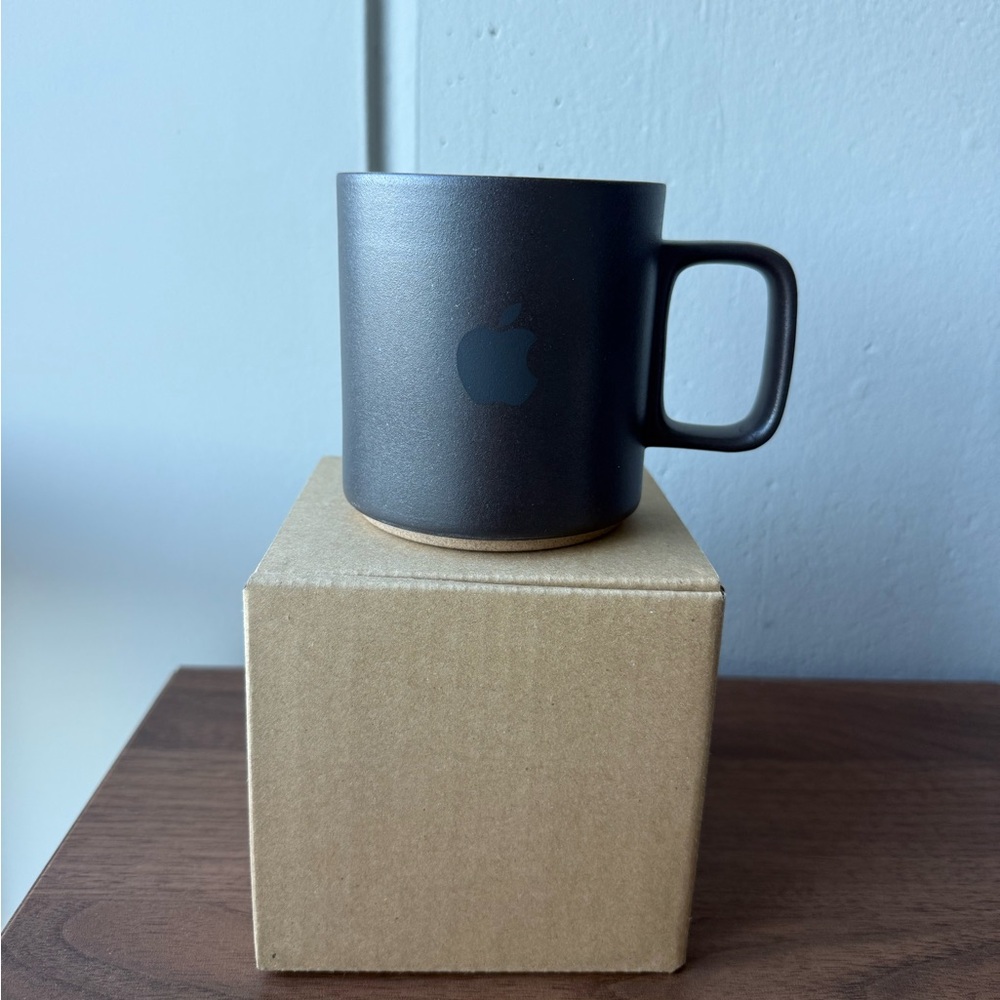 13oz Brand New Apple Park Visitor Center Black Mug (EXCLUSIVE) Hasami Porcelain